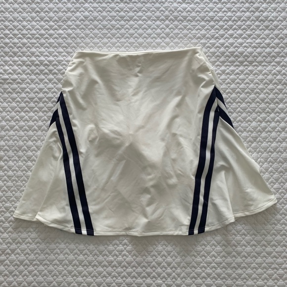 Nike 17” Golf Skort with UV Protection - Picture 2 of 5